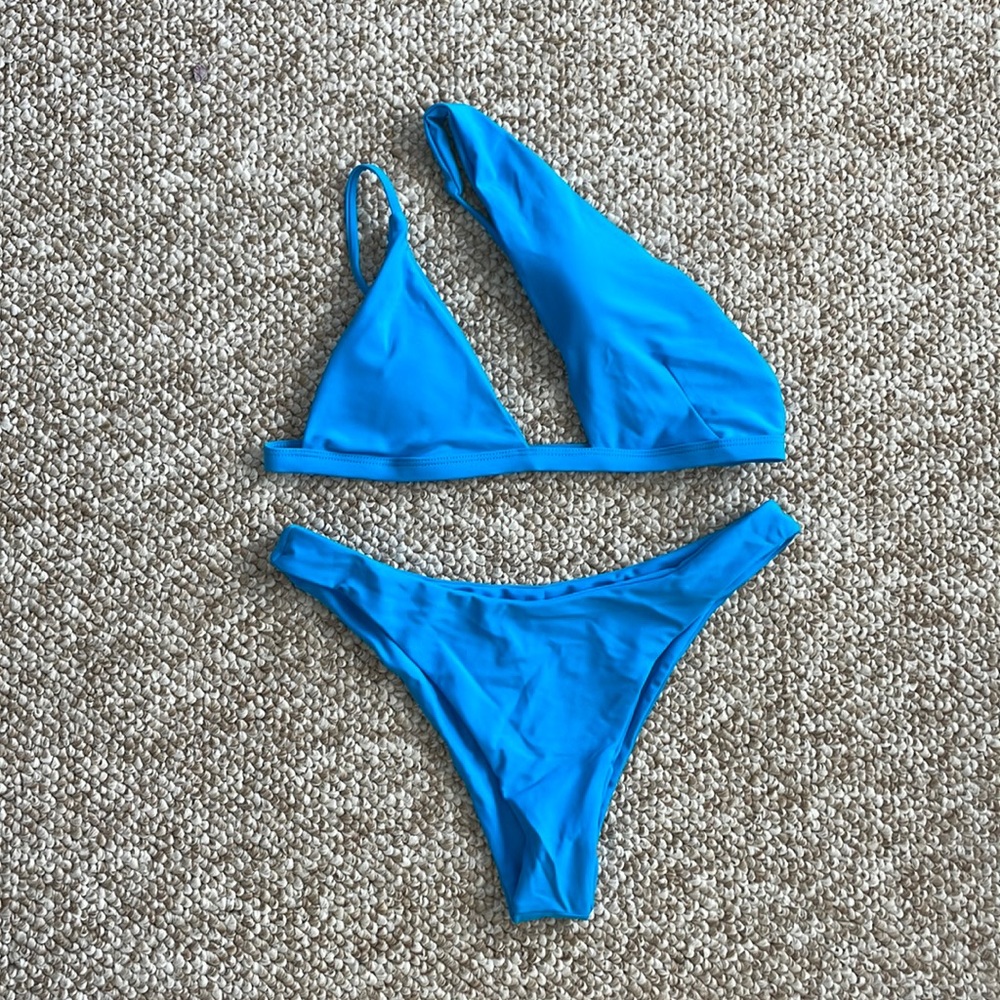 Blue one shoulder bikini